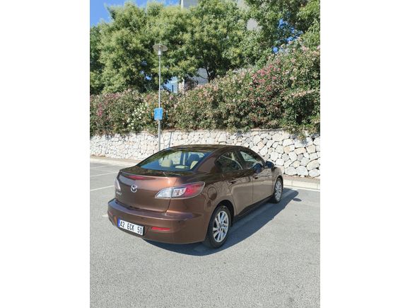 Sahibinden Değişensiz Mazda 3 1.6 Touring 2013 Model
