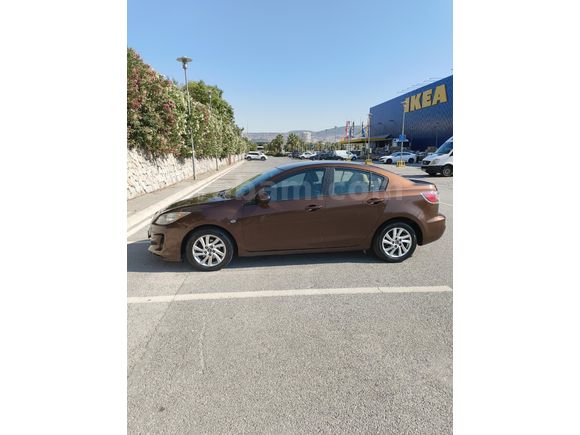Sahibinden Değişensiz Mazda 3 1.6 Touring 2013 Model