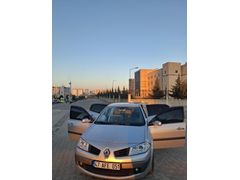 Sahibinden Renault Megane 1.5 dCi  Bu temizlikte Bu KM yok