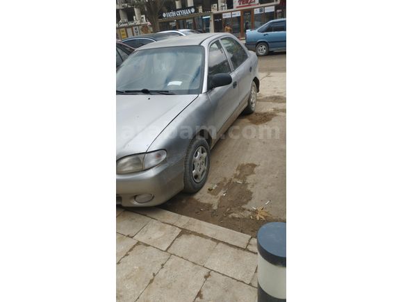 Sahibinden Hyundai Accent 1.5 GL 1999 Model