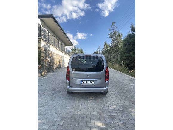 HATASIZ BOYASIZ DÜŞÜK KM SERVİS BAKIMLI COMBO ULTIMATE 1.5D AT8