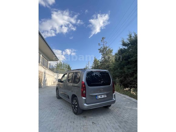 HATASIZ BOYASIZ DÜŞÜK KM SERVİS BAKIMLI COMBO ULTIMATE 1.5D AT8