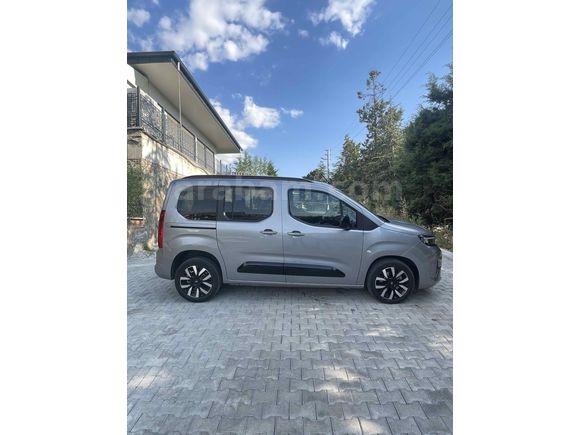 HATASIZ BOYASIZ DÜŞÜK KM SERVİS BAKIMLI COMBO ULTIMATE 1.5D AT8