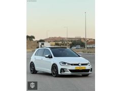 E.G AUTO"DAN HATASIZ BOYASIZ TRAMERSİZ YAPILI CAM TAVANLI GOLF