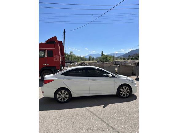 Sahibinden Hyundai Accent Blue 1.6 CRDI Mode Plus 2015 Model 