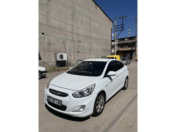 Sahibinden Hyundai Accent Blue 1.6 CRDI Mode Plus 2015 Model 