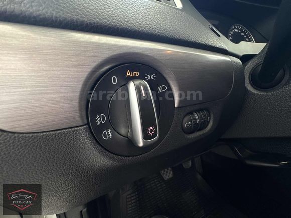 **2012 1.4 TSİ HİGHLİNE JETTA FULL YETKİLİ SERVİS BAKIMLI**