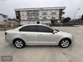 CAM YAPI AUTODAN BAKIMLI ÖZEL RENK AİLE ARACI