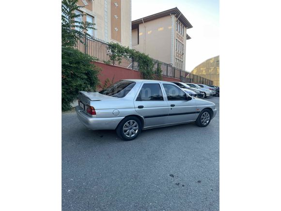 Sahibinden Ford Escort 1.6 CLX 1995 Model 
