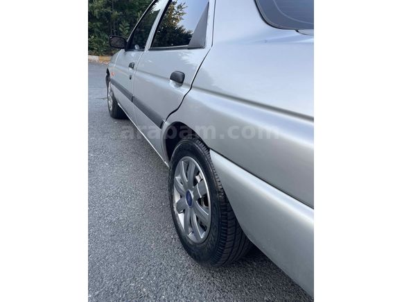 Sahibinden Ford Escort 1.6 CLX 1995 Model 