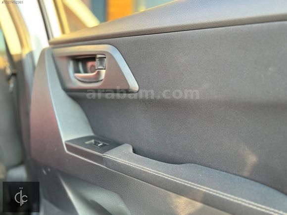 2015 TOYOTA AURİS 1.6 ADVANCE SKYPACK MULTİDRİVE S CAM TAVAN