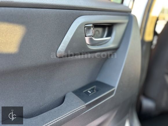 2015 TOYOTA AURİS 1.6 ADVANCE SKYPACK MULTİDRİVE S CAM TAVAN