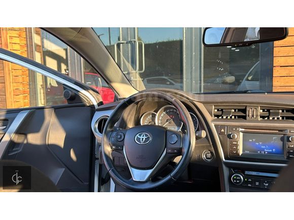 2015 TOYOTA AURİS 1.6 ADVANCE SKYPACK MULTİDRİVE S CAM TAVAN