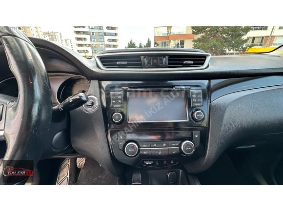 2017 MODEL QASHQAİ 1.5 DCİ SKY PACK CAM TAVANLI HATASIZ BOYASIZZ