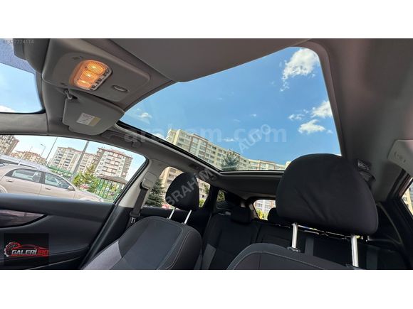 2017 MODEL QASHQAİ 1.5 DCİ SKY PACK CAM TAVANLI HATASIZ BOYASIZZ