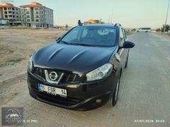 DEĞİŞENSİZ 3 PARÇA BOYALI NİSSAN QASHQAİ CAM TAVAN
