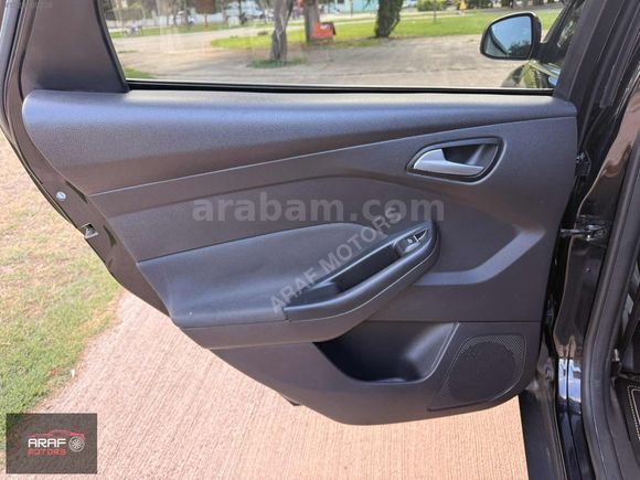 ARAF MOTORS GÜVENCESİYLE2015 FORD FOCUS 1.5 TDCi TITANIUM