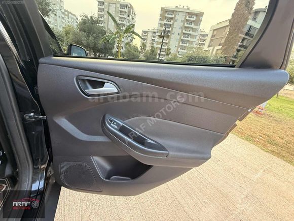 ARAF MOTORS GÜVENCESİYLE2015 FORD FOCUS 1.5 TDCi TITANIUM