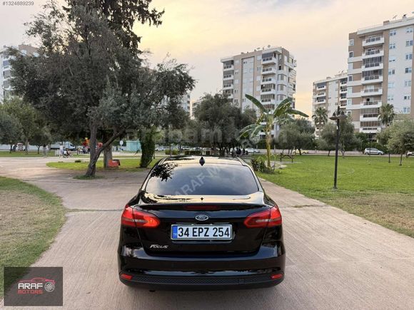 ARAF MOTORS GÜVENCESİYLE2015 FORD FOCUS 1.5 TDCi TITANIUM