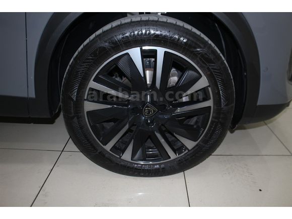2025 PEUGEOT 2008 1.2 PURETECH GT EAT8 