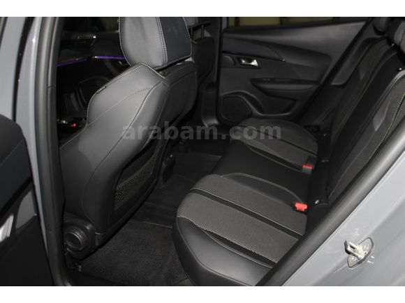 2025 PEUGEOT 2008 1.2 PURETECH GT EAT8 