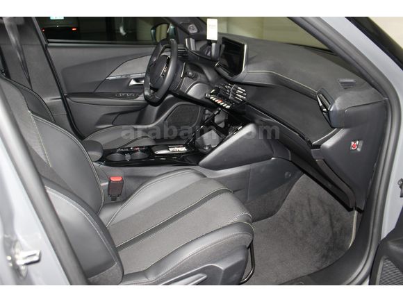 2025 PEUGEOT 2008 1.2 PURETECH GT EAT8 