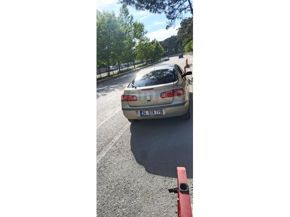 Sahibinden Renault Laguna 1.6 Expression 2008 Model İstanbul 94.000 km Yeşil