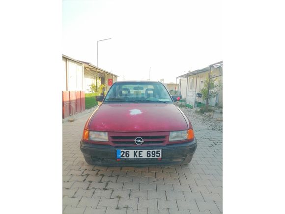 Sahibinden Opel Astra 1.4 GL 1993 Model  363.000 km Bordo