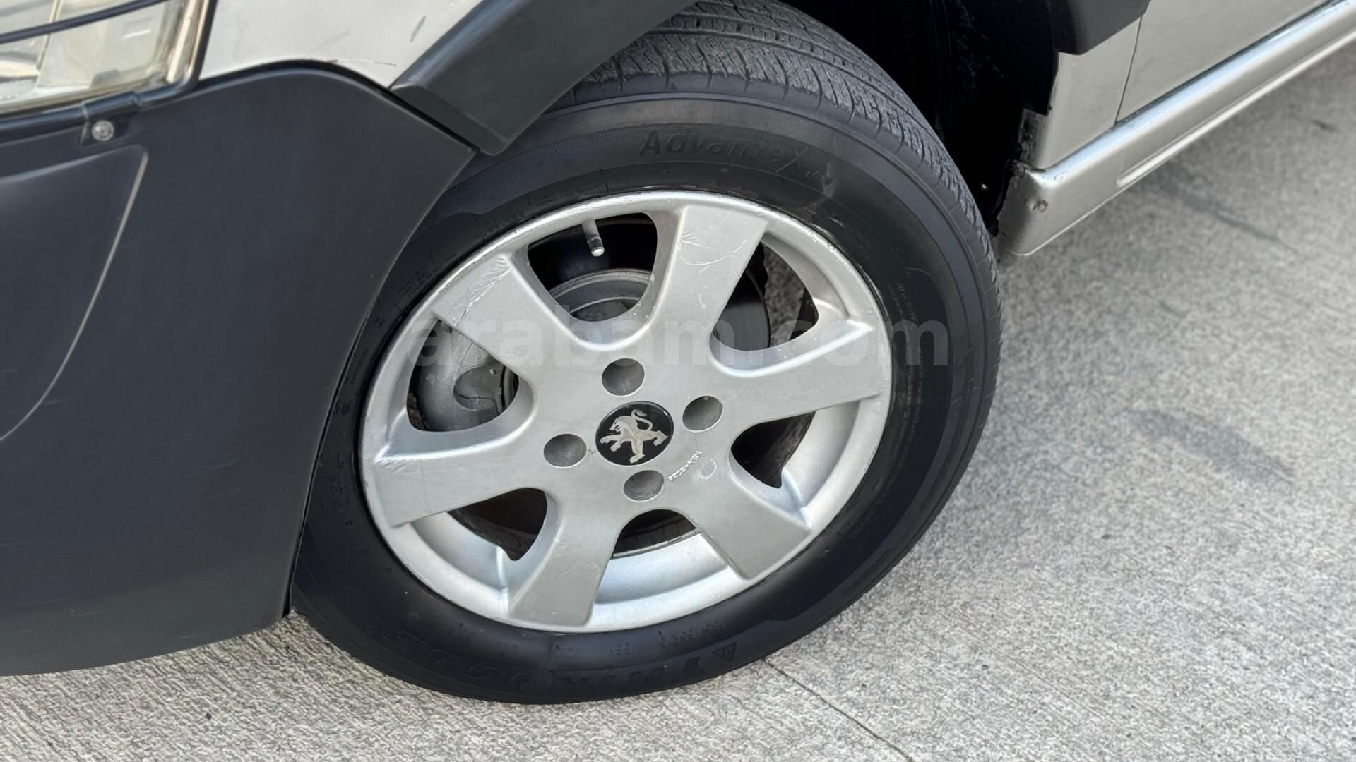 Galeriden Peugeot Partner 2.0 HDI 2006 Model Mersin 300.000 km Gri (Gümüş) 7