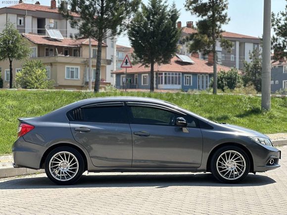 2012 FB7 HONDA CİVİC 130 BİN KM TERTEMİZ
