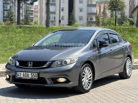 2012 FB7 HONDA CİVİC 130 BİN KM TERTEMİZ