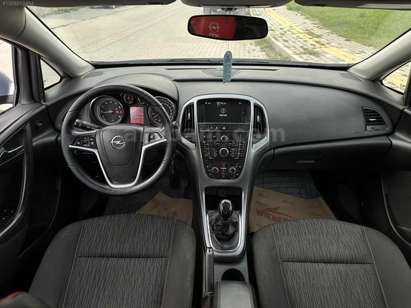 DEĞİŞENSİZ 2017 EDİTİON PLUS 130 KM OPEL ASTRA