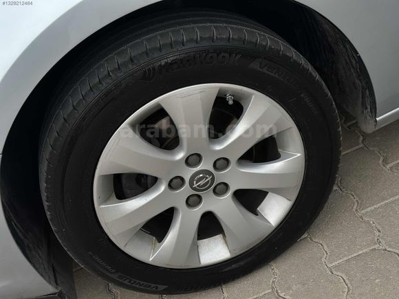 DEĞİŞENSİZ 2017 EDİTİON PLUS 130 KM OPEL ASTRA