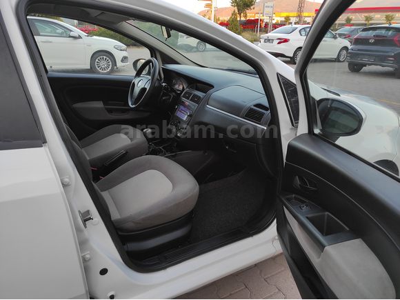 KUMRU OTOMOTİV'DEN 2013 LİNEA 1.3 MULTİJET 95 HP ACTİVE PLUS