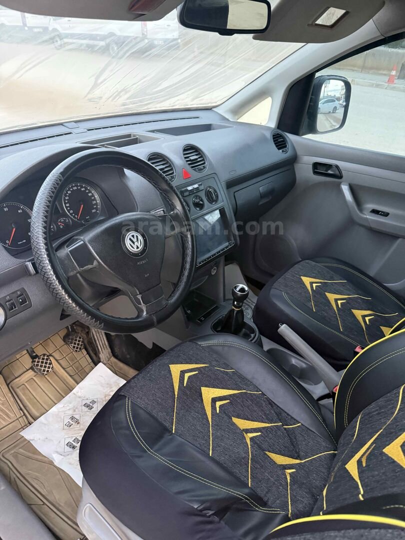 Sahibinden Volkswagen Caddy 1.9 TDI Kombi 2011 Model Gaziantep 413.000 km Gri (Gümüş) 2