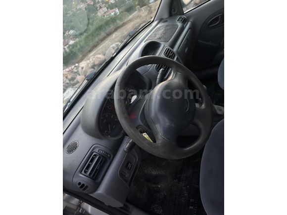 Sahibinden Renault Clio 1.4 RTA 2001 Model