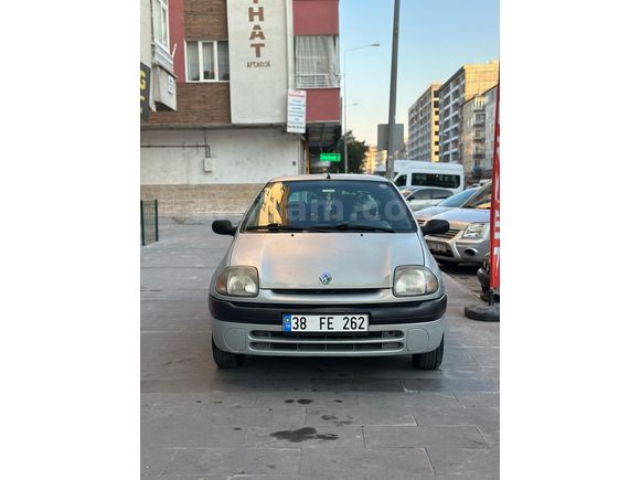 Sahibinden Renault Clio 1.4 RTA 2001 Model