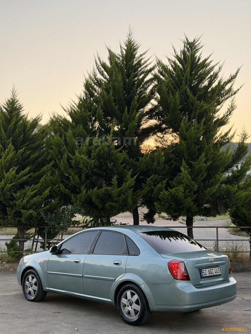 Galeriden Chevrolet Lacetti 1.6 SX 2004 Model Ordu 275.000 km Yeşil 3
