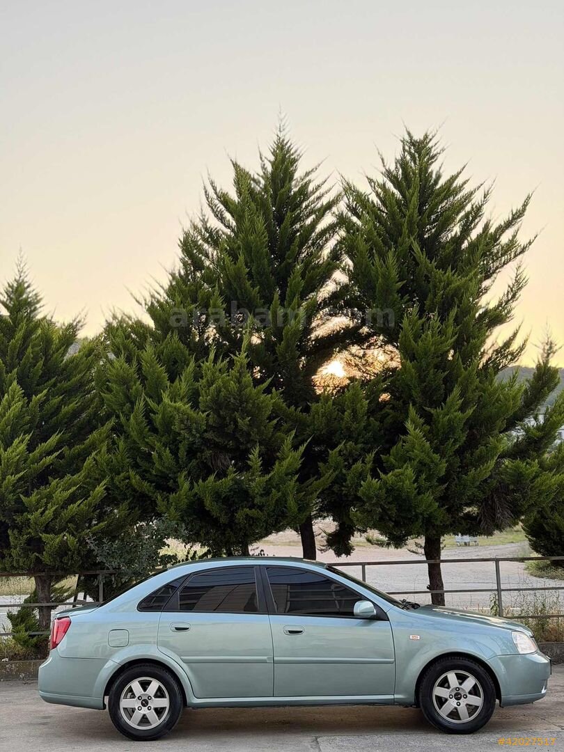 Galeriden Chevrolet Lacetti 1.6 SX 2004 Model Ordu 275.000 km Yeşil 5