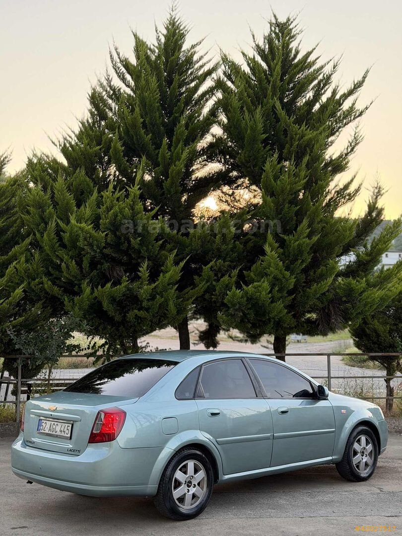 Galeriden Chevrolet Lacetti 1.6 SX 2004 Model Ordu 275.000 km Yeşil 4