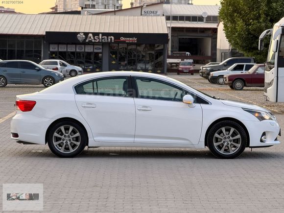 2012 MODEL AVENSİS 1.6 ELEGANT EXTRA 155 BİN KM DE