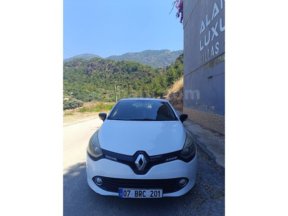Sahibinden Renault Clio 1.2 Joy 2013 Model  234.000 km Beyaz