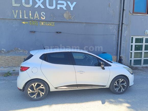 Sahibinden Renault Clio 1.2 Joy 2013 Model  234.000 km Beyaz