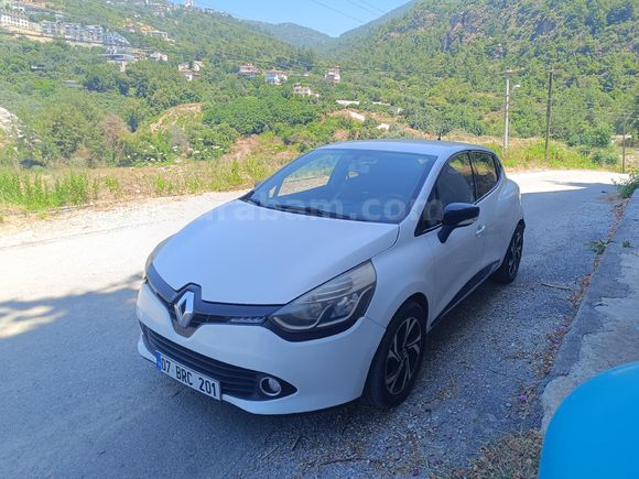 Sahibinden Renault Clio 1.2 Joy 2013 Model  234.000 km Beyaz