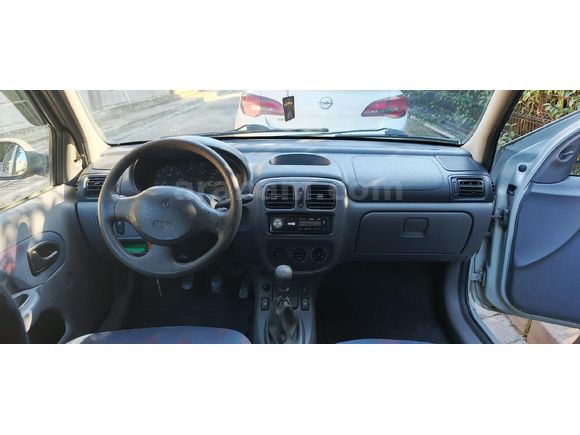 Sahibinden Renault Clio 1.4 RNA 2001 Model