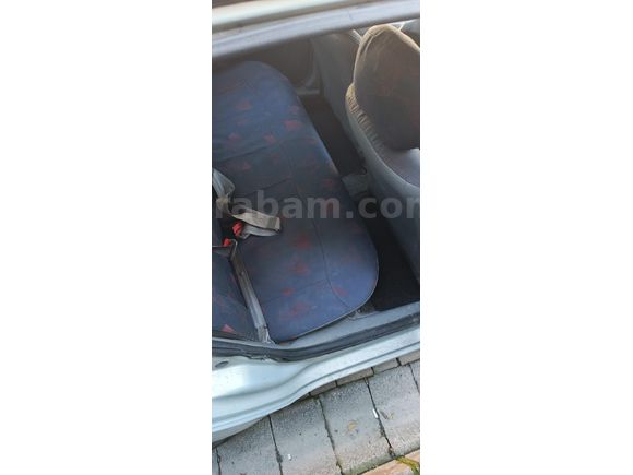Sahibinden Renault Clio 1.4 RNA 2001 Model