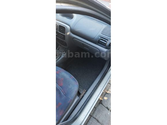Sahibinden Renault Clio 1.4 RNA 2001 Model