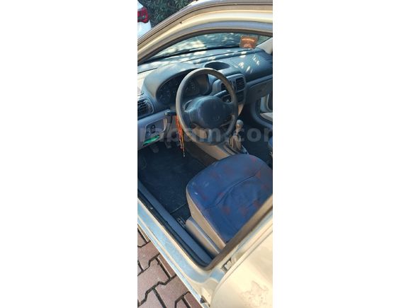 Sahibinden Renault Clio 1.4 RNA 2001 Model