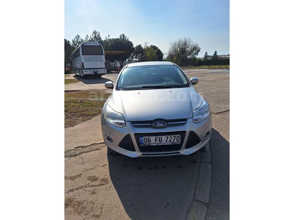 Sahibinden Ford Focus 1.6 Ti-VCT Trend 2012 Model