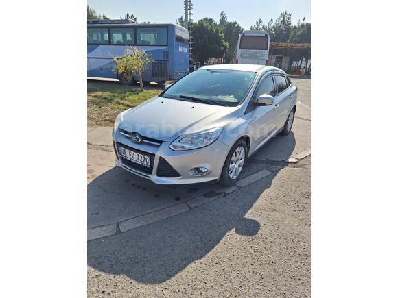 Sahibinden Ford Focus 1.6 Ti-VCT Trend 2012 Model